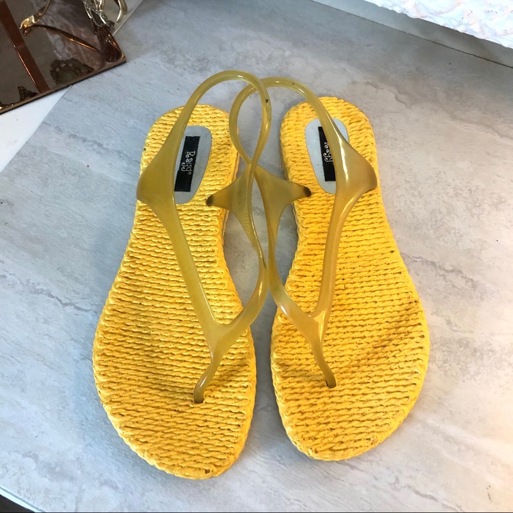 3/$20 Ragg yellow flip flops - Picture 2 of 8